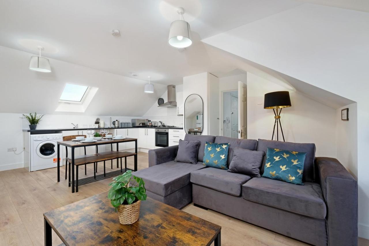 Pinewood Studios, Iver Slough Heathrow 1 & 2 Bedroom Apartments With Parking By Arista Living 外观 照片